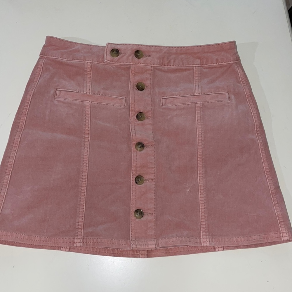 Blush Corduroy American Eagle skirt- size 6
